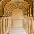 Colonnato ad Amber Fort nei pressi di Jaipur, in rajasthan, India
