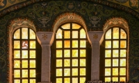 Finestre presso la Basilica di San Vitale, Ravenna