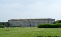 Veduta della facciata della Reggia di Caserta (3)