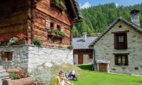 Abitazioni a Crampiolo presso l'Alpe Devero, Piemonte