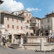 Fontana dei Tre Leoni in Piazza del Comune, Assisi