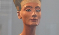 Busto di Nefertiti, Berlino