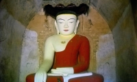 Interno di un tempio, Bagan