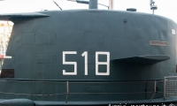 All'esterno del sottomarino Nazario Sauro presso il Museo del Mare Galata, Genova