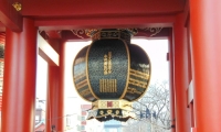 Ingresso al tempio, Giappone