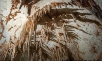 Interno della Grotta del Fico nel Golfa di Orosei, Sardegna