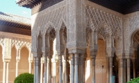 Patio de los Leones dell'Alhambra di Granada in Andalusia, Spagna