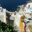 Scorcio nei pressi di Oia sull'isola di Santorini, Greci