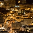 Vista notturna del Sasso Barisano, Matera