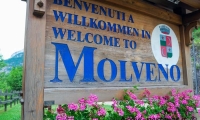 Cartello d'ingresso a Molveno, Trentino - Alto Adige