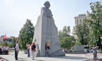 Marx (Piazza dei teatri), Mosca