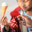 Bambino con gelato, Nepal