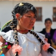 Ragazza in maschera a Cuzco, Perù