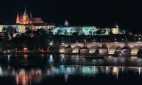 Vista notturna di Ponte Carlo, Praga