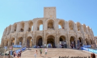 Esterno dell'Anfiteatro romano ad Arles in Provenza, Francia