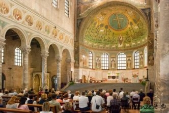 Interni della Basilica di Sant'Apollinare in Classe, Ravenna