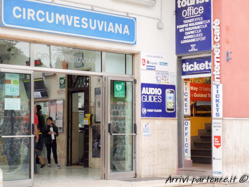 Stazione della circumvesuviana di Pompei