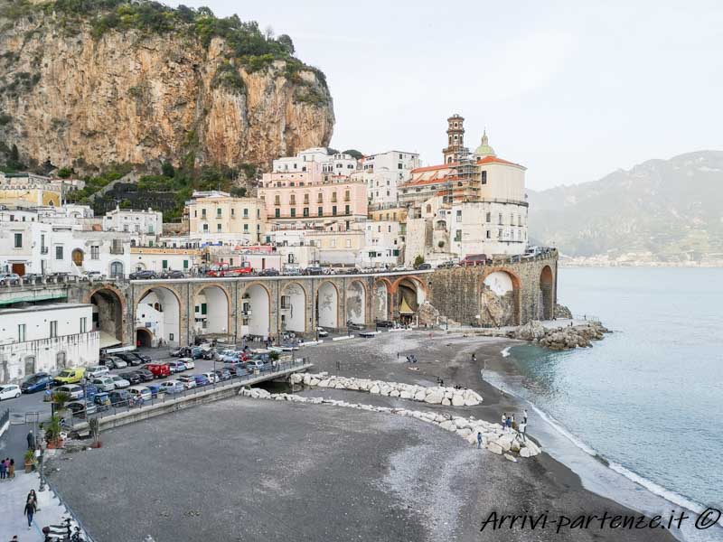 Vista panoramica di Atrani, Costiera Amalfitana