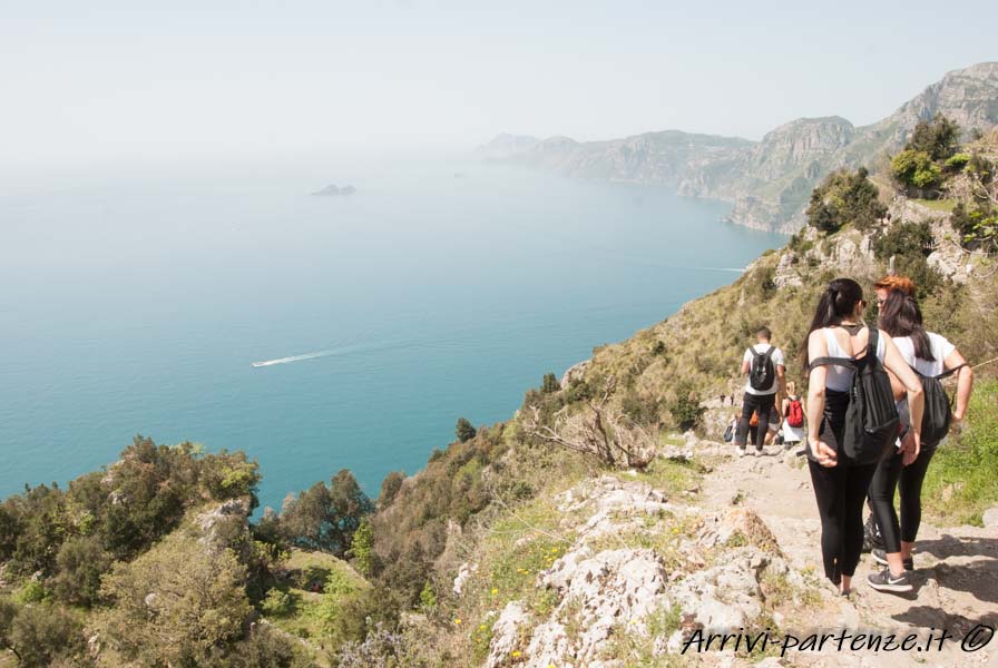 Vista panoramica del Sentiero degli Dei, Costiera Amalfitana 