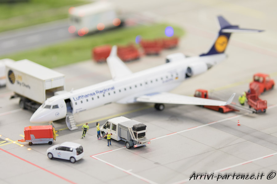 Aereo della Luftansa regional all'aeroporto di knuffingenp presso il Miniatur Wunderland di Amburgo, Germania